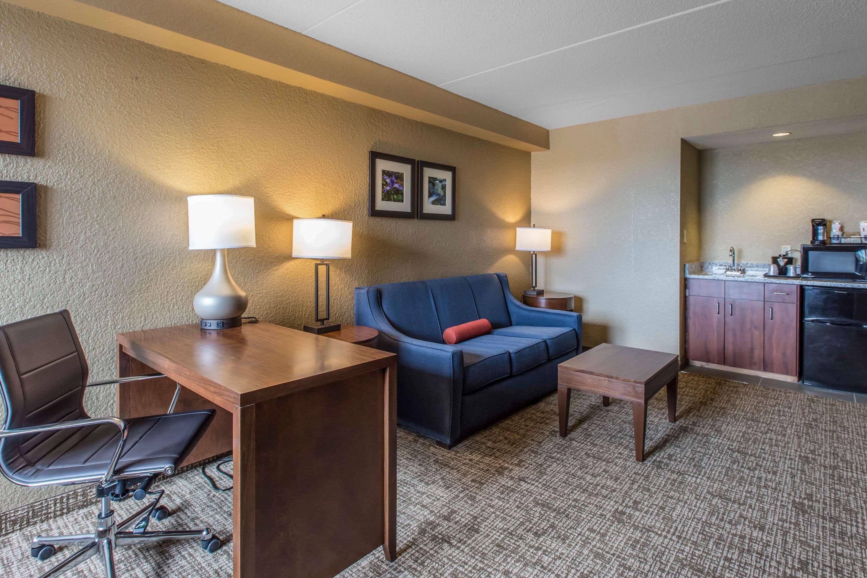 Comfort Inn & Suites Knoxville West Exteriér fotografie