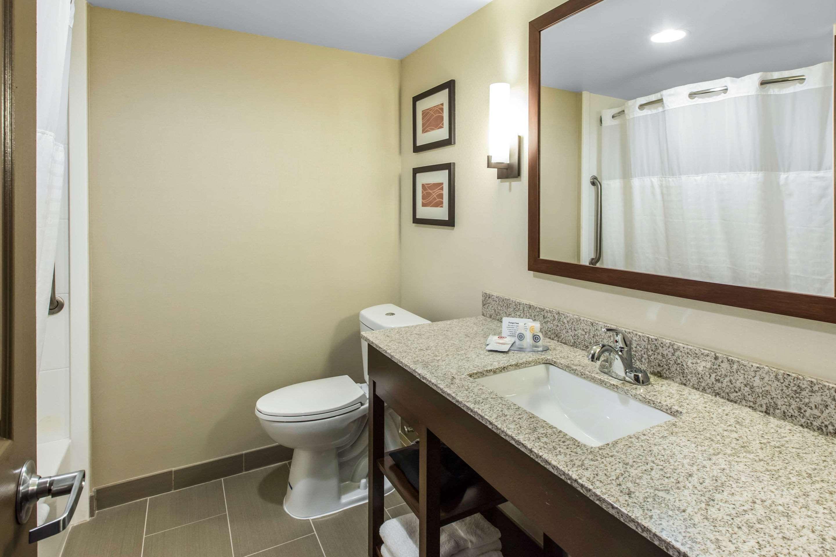Comfort Inn & Suites Knoxville West Exteriér fotografie